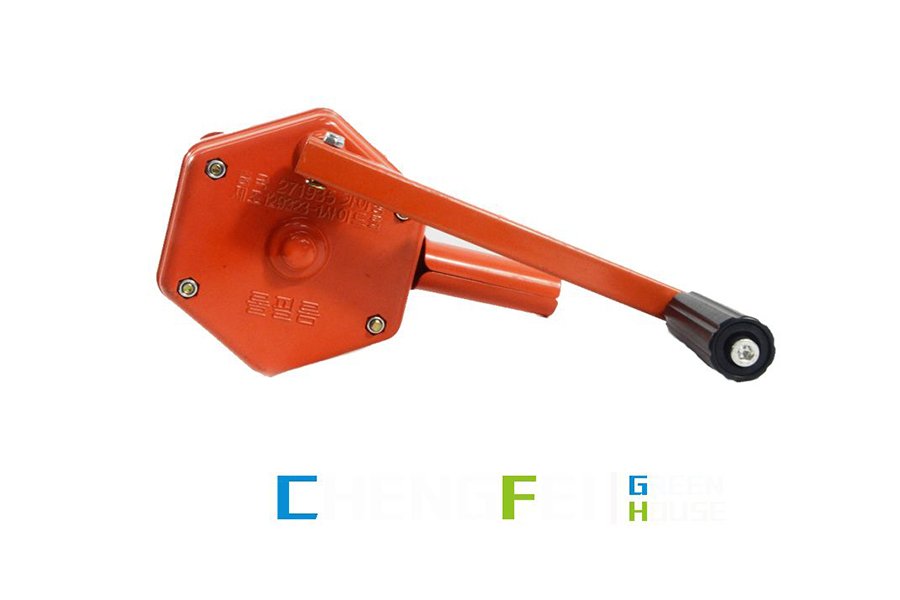 Film rolling machine by manual operation