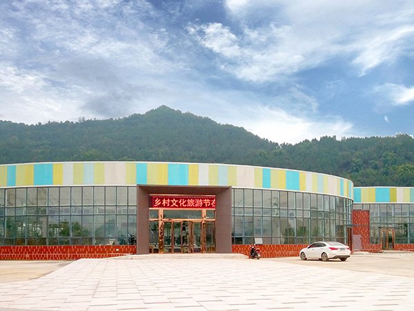 Sightseeing glass greenhouse project 2 in Sichuan, China