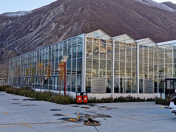 Sightseeing glass greenhouse project 3 in Sichuan, China